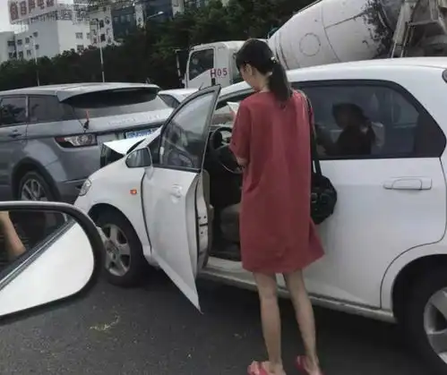 男人开车时向妻子坦白嫖娼,未获妻子原谅,在高速上故意撞车杀妻