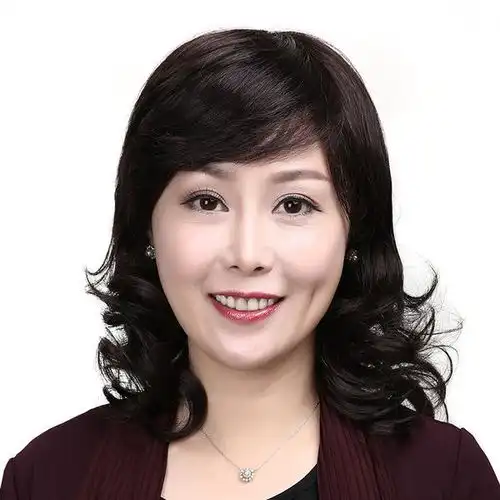 从不幸的阴影中走出,走向幸福和快乐,全靠我的自信和毅力