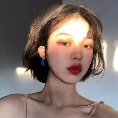 锁骨头像露肩半身控露锁骨的部位女头像