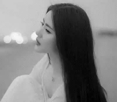有事往肚子咽,从不向外人倾诉,默默去承受的星座