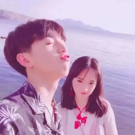 情头一男一女一左一右小清新,我没有什么天天想着你