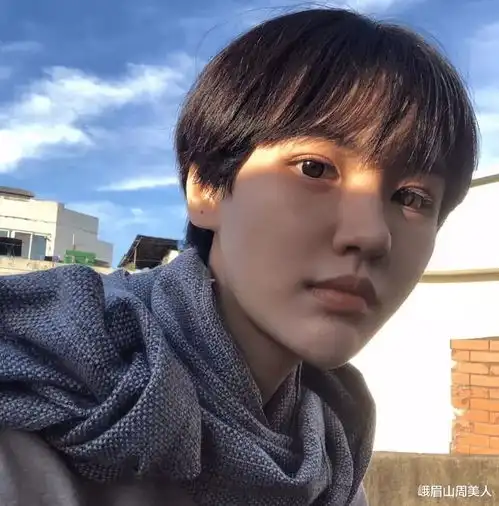 事实证明,适合剪短发的女人都具备这3点,不是颜值高就可以