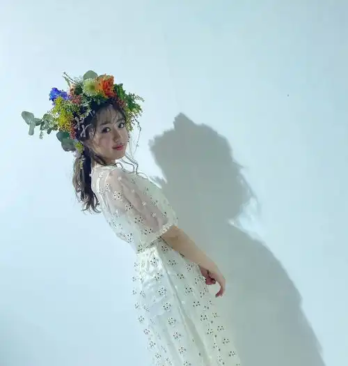 日童星不负众望长成仙气美女,无辜大眼加长腿网民赞真人阿丽塔
