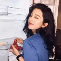 微信文艺气质女生头像