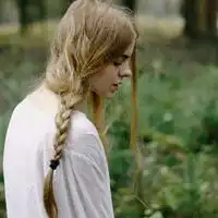 干净知性的的欧美女生头像,让人看起来非常温暖的女人