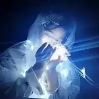 qq头像女生灯光夜晚灯光女生qq头像