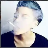 亲们,请问你们知道这张相片女生的那一边吗我的意思是情侣头像,女生的那一边