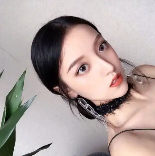 女生经常有这6个习惯,慢慢就会变成痘痘肌,现在改掉还来得及