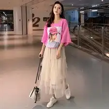 慵懒风韩版宽松v领美女图案t恤百褶网纱蛋糕裙两件套装