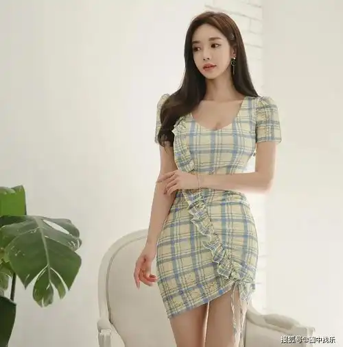 韩国网络模特,其容貌似韩佳人,更是网络人气美女之一