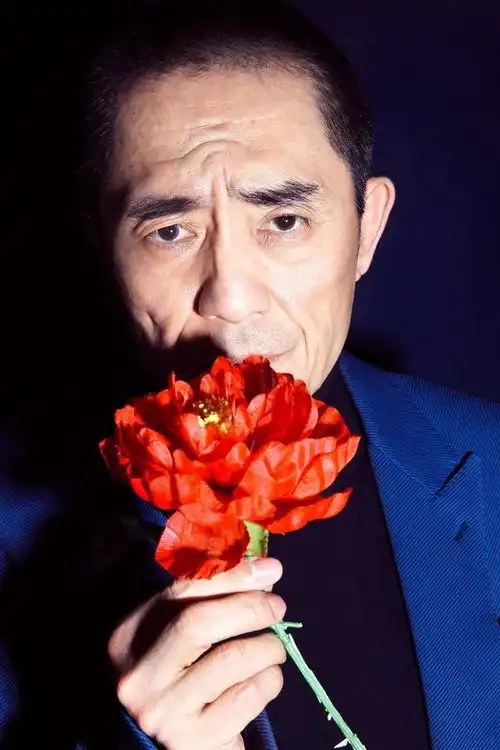 王朔谈中国导演张艺谋是挑大粪的,早该灭了,更适合当官做领导
