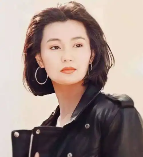 乍一看平平无奇,看久了越来越美,这7位女星美貌被颜值低估啊