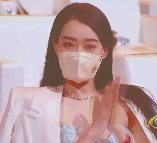 看到今天张小斐的生图我人没了斐玲cp很可能是真的更新202111