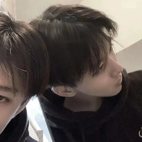 头像丨看似鸡零狗碎的生活碎片却是通向快乐星球的秘密隧道
