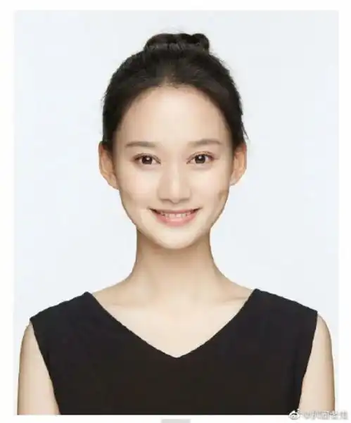 00后宝藏女孩包揽上戏北电中传三校第一名