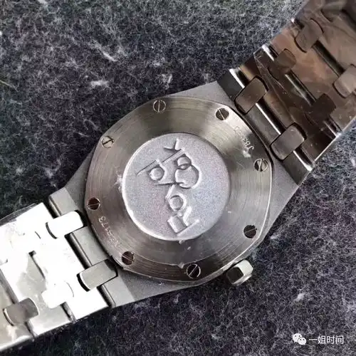 一姐时间璀璨华美jf厂爱彼皇家橡树离岸型最好的女石英腕表