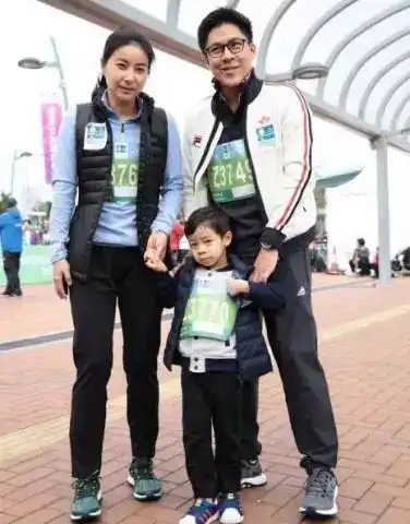 郭晶晶和千亿媳妇徐子淇被比较公公对追生孩子的回应大不同