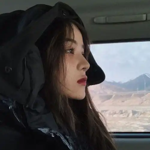 神仙女生头像你瞧这白云聚了又散散了又聚