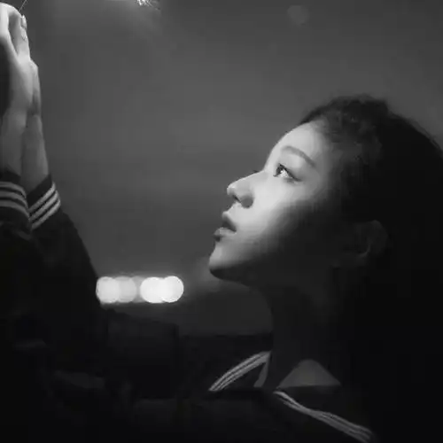 高冷霸气的句子现在的我,你不好好珍惜,以后的我,你高攀不起