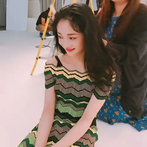 周洁琼chicbanana做一个酷girl