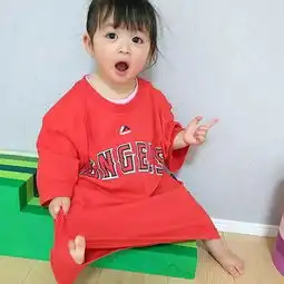 这个日本萌娃在ins上圈粉无数果然,女孩子可爱起来可以放倒全世界