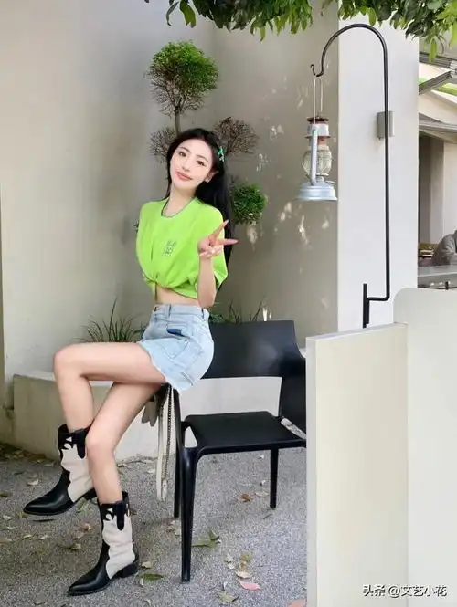 浙江传媒学院校花级小姐姐,可以驾驭各种风格的时尚少女