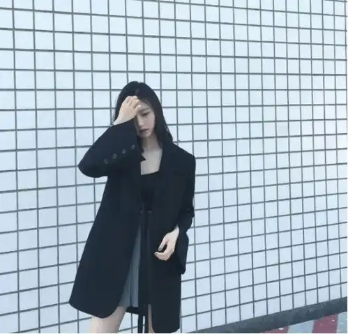 男生们遇见爱发朋友圈的女生就赶紧去追吧
