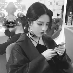 qq黑白头像女生冷酷无字图片熬不过世俗的普通人