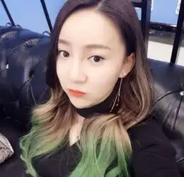 网红素质堪忧,刘大美大闹机场再次上电视被批评,网友无底线