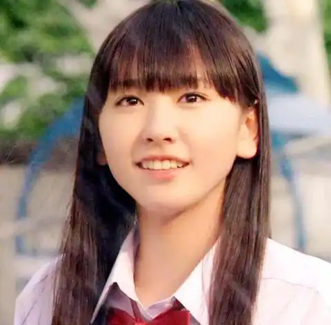 美女记者走红背后,直男为什么抵抗不了初恋脸