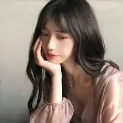 女生头像我的耳朵和我的心喜欢你