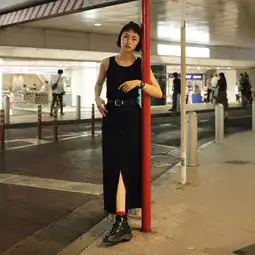 日本高尔夫旅游街头冷艳美女变装清纯学妹