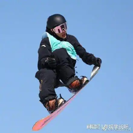 17岁奥运会冠军苏翊鸣在智取威虎山中演过韩庚的爷爷