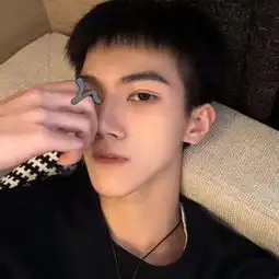 帅气中带着寂寞的男生孤单头像精选