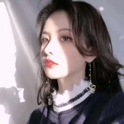 我会攒一些关于浪漫的碎片,然后拼女生头像我要个性网
