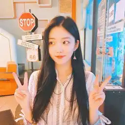 简约文字伤感的个性签名攒够失望的人自然会放手