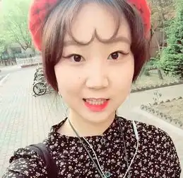 韩国流行爱心刘海美女网上纷纷晒照三