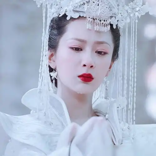 香蜜被翻拍烂了,杨紫邓伦难超越,李诚儒发飙怒骂盛一伦