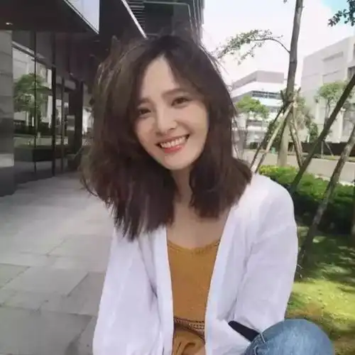 短发女生掌握这几点,女人味十足