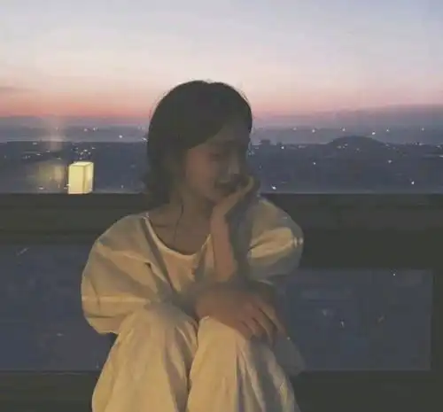 全网超火超仙气的女生头像瑞丽