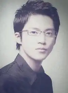 穿黑衬衫的男生头像黑衬衫头像