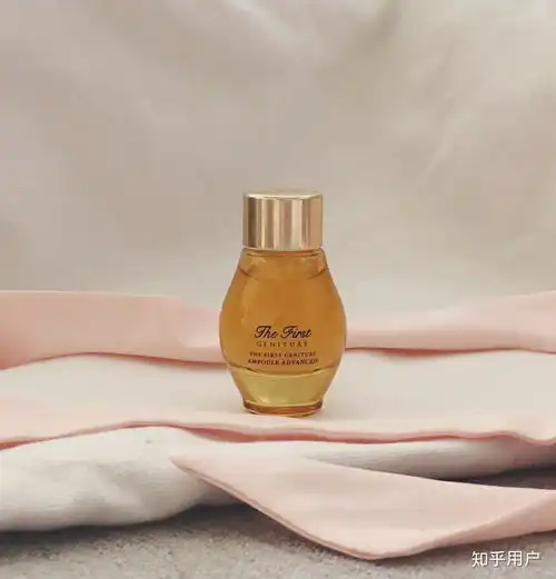 对于20岁左右的女生,有什么轻奢护肤品,服装品牌可以推荐吗