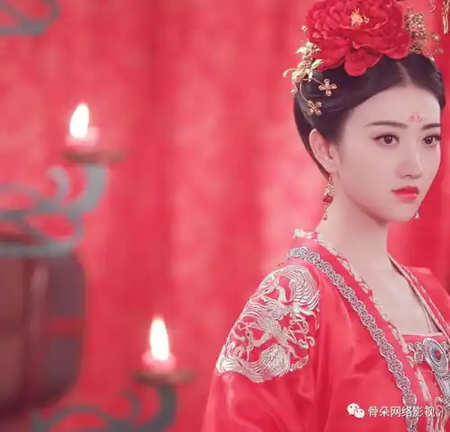 创造出爆款神曲咖喱咖喱的董冬冬,如何用音乐席卷剧业