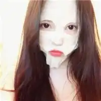 敷面膜搞怪女生头像