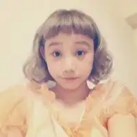 短发女生头像有些东西拼命忘却忘不掉