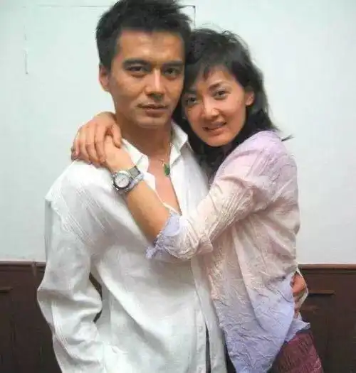 45岁牛莉身材火辣完爆少女你还认识吗