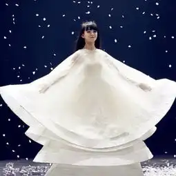 组图15岁小彩旗可爱私照曝光也玩浓妆非主流