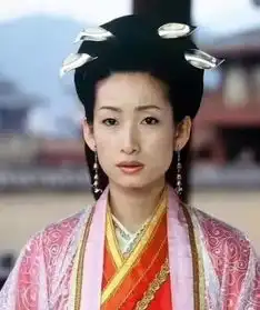 20岁被骂最丑影后,40岁却活成少女模样别小瞧中年女人