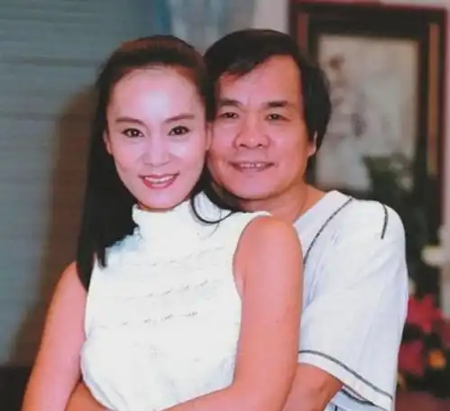 刘雪华独居12年断崖式衰老,引发丁克担忧,网友儿女双全又如何