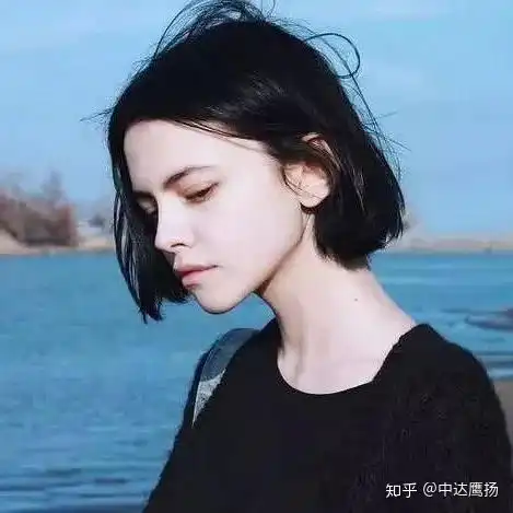 女生什么发型显脸小收了这几款谁剪都变瘦